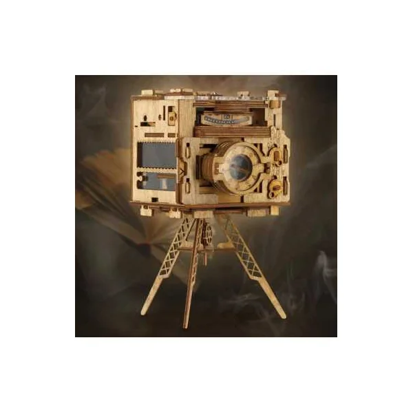Cluebox Sherlock's camera