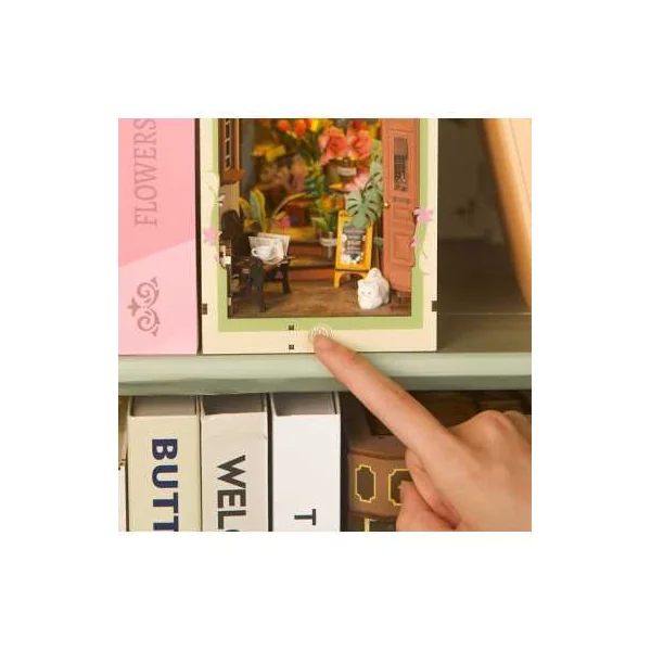 Maquette Floral Corner Book Nook - Rolife