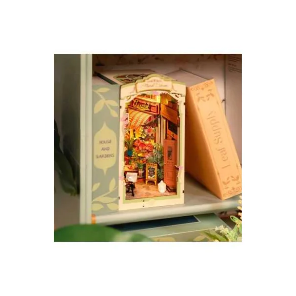 Maquette Floral Corner Book Nook - Rolife