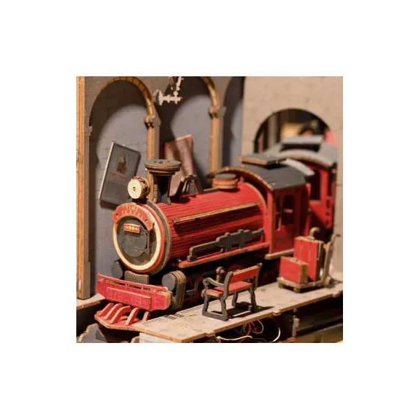 Maquette Time Travel Book Nook - Rolife