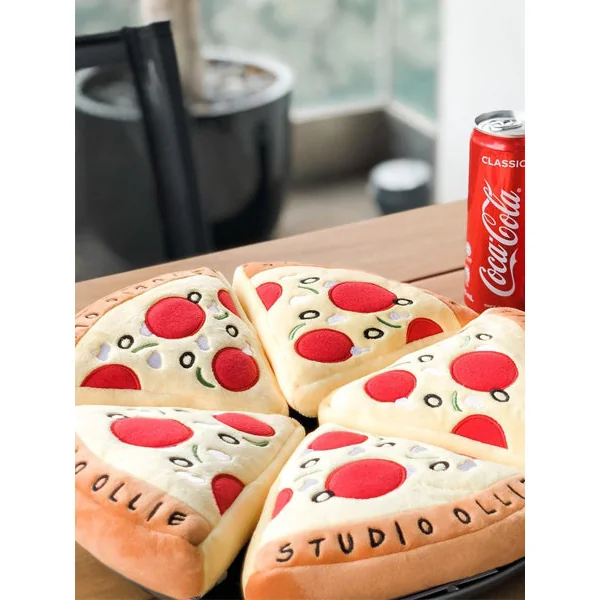Peluche pour chien en forme de Pizza 🍕 - Studio Ollie