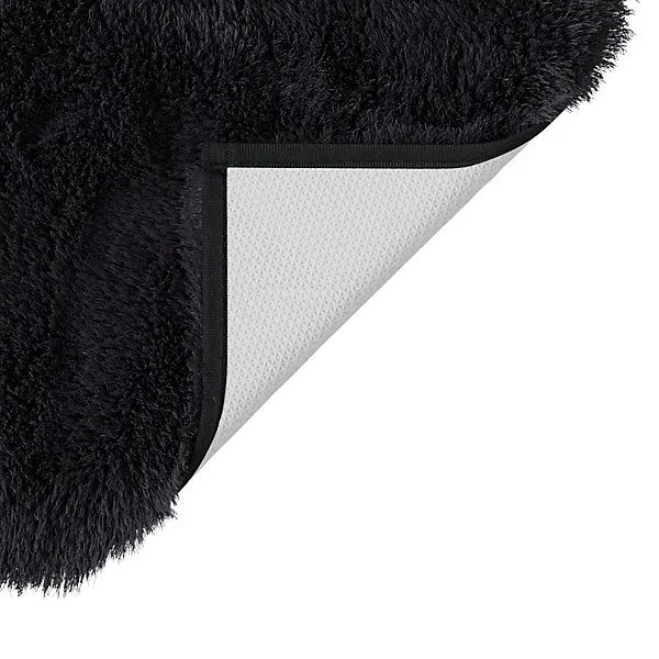 Tapis de bain rectangulaire GoodHome Sedna coloris noir en polyester L.80 x l.50 cm