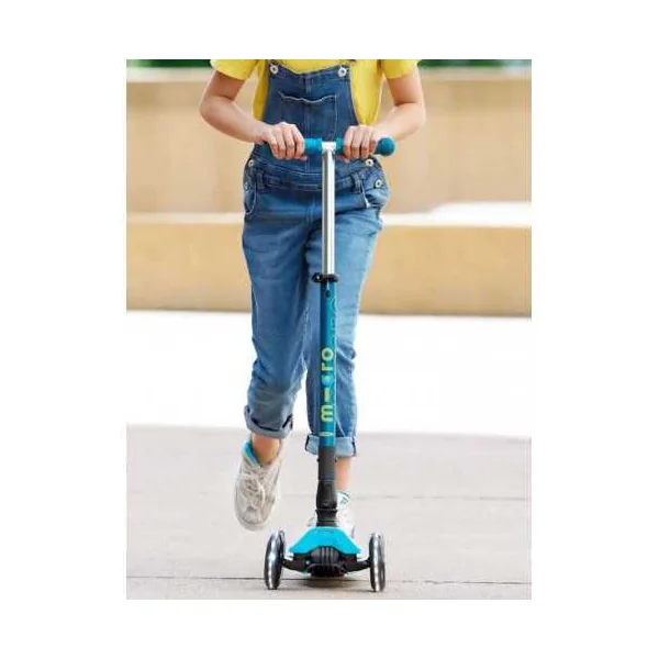 Trottinette Maxi Micro Deluxe Pliable LED Vert - Micro Mobility